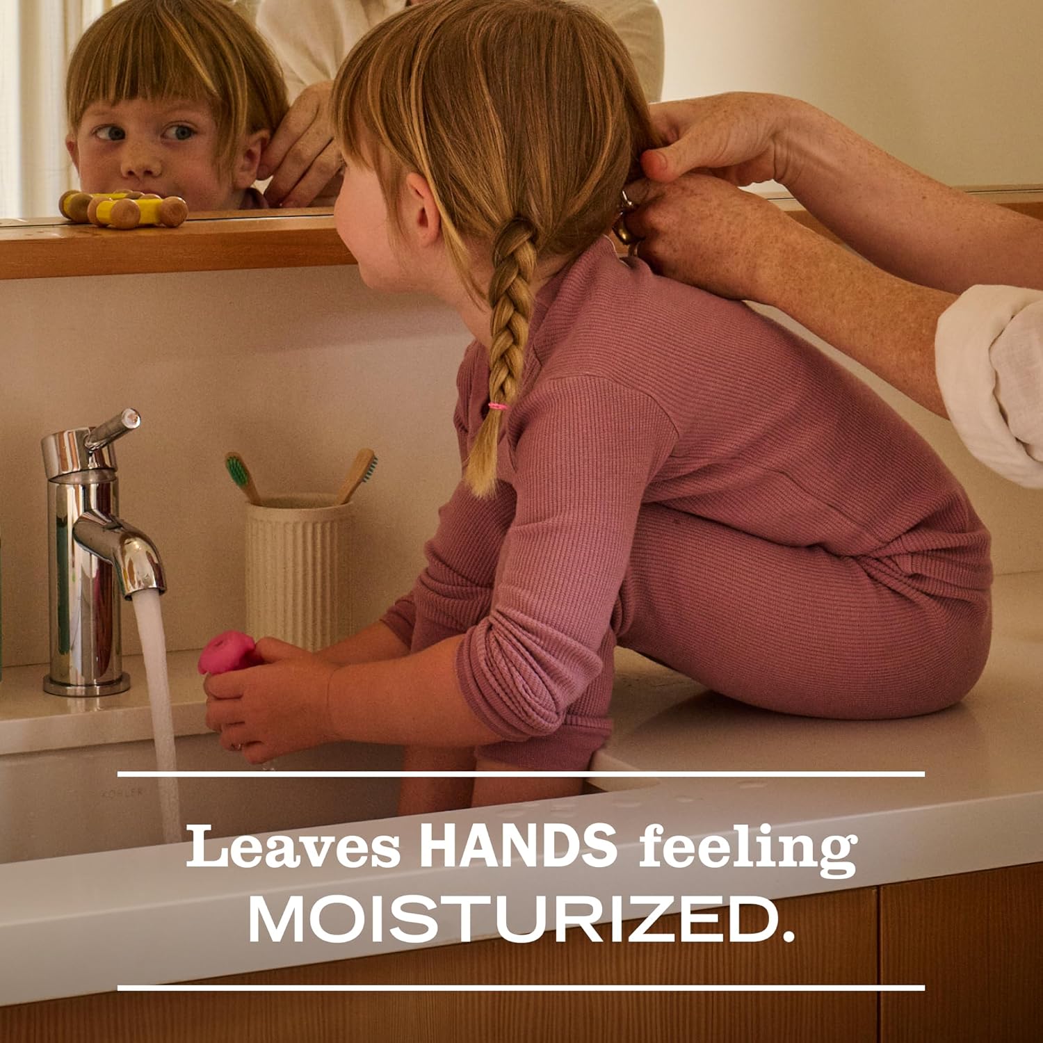 MRS. MEYER'S CLEAN DAY Hand Soap Refill, Lavender Scent, 33 Fl Oz Bottle - Image 4