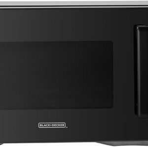 BLACK+DECKER EM0P04P11 Countertop Microwave Oven, 1.1 Cu Ft, 1000W with 6 One-Touch Presets, Express Cooking, 10 Power Levels, and Child Safety Lock, Black