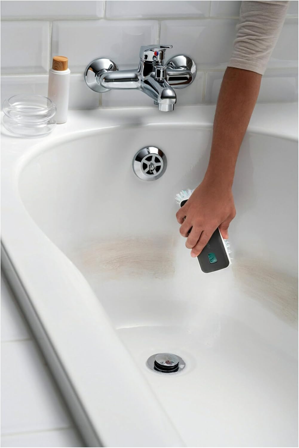 Scotch-Brite Deep Clean Brush, For Tile Floors and Walls, Shower Doors, Tubs, and More - Image 11
