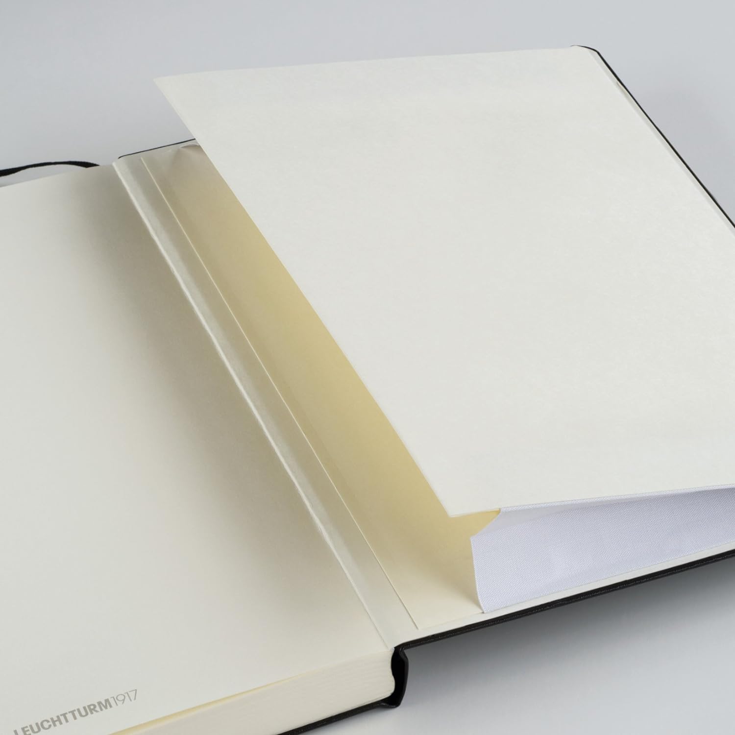 LEUCHTTURM1917 - Notebook Hardcover Medium A5-251 Numbered Pages for Writing and Journaling (Navy, Ruled) - Image 4