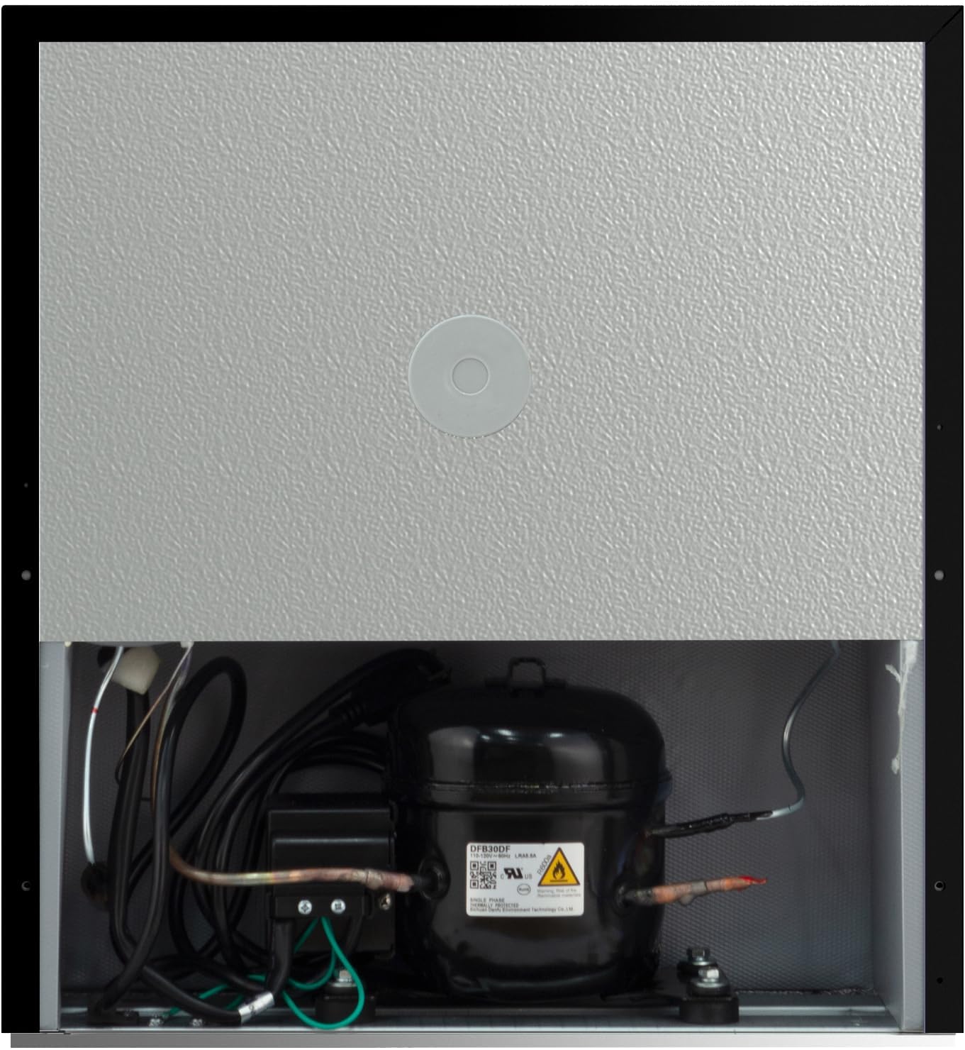 Hamilton Beach 1.6 Cubic Foot Fridge, Black - Image 6
