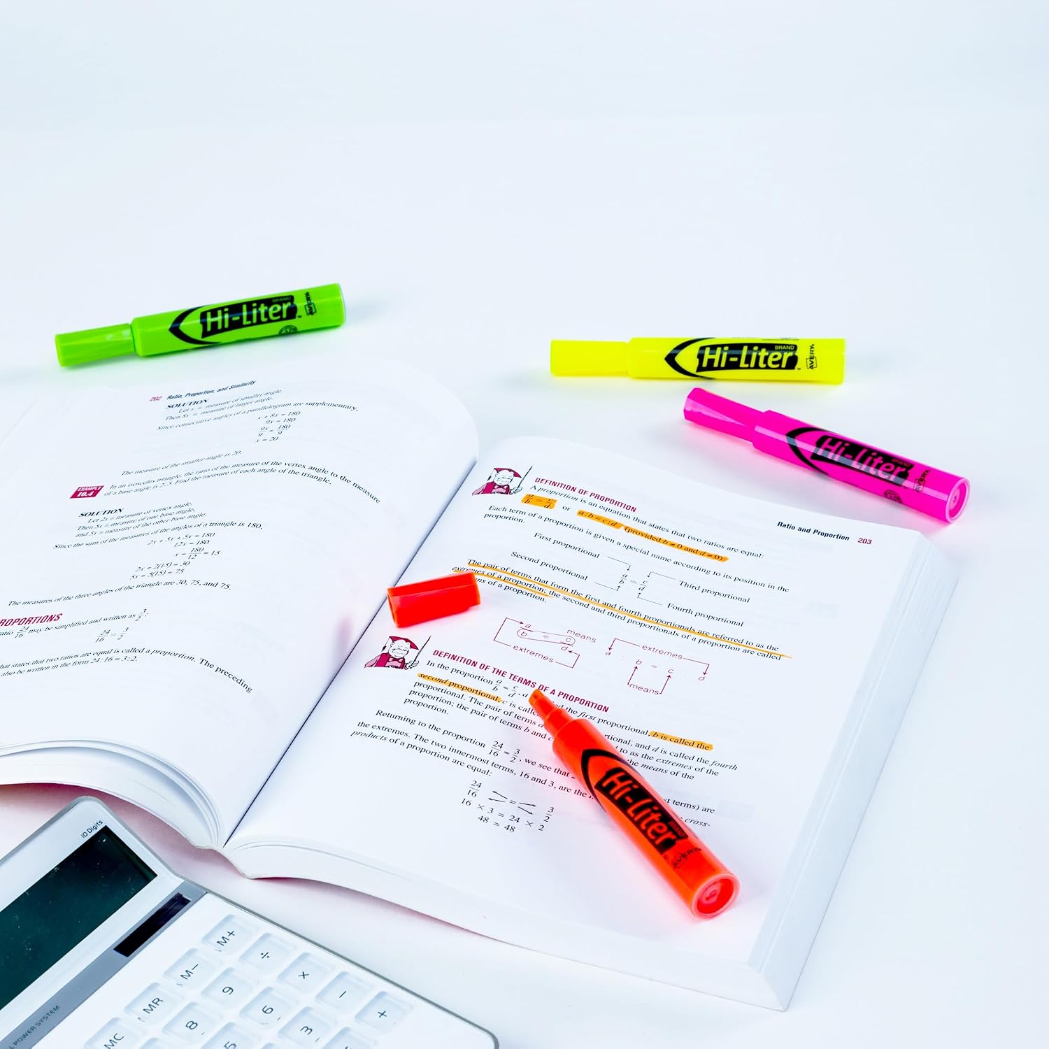 Avery Hi-Liter Desk-Style Highlighters, Smear Safe Ink, Chisel Tip, 4 Assorted Color Highlighters (24063) - Image 9