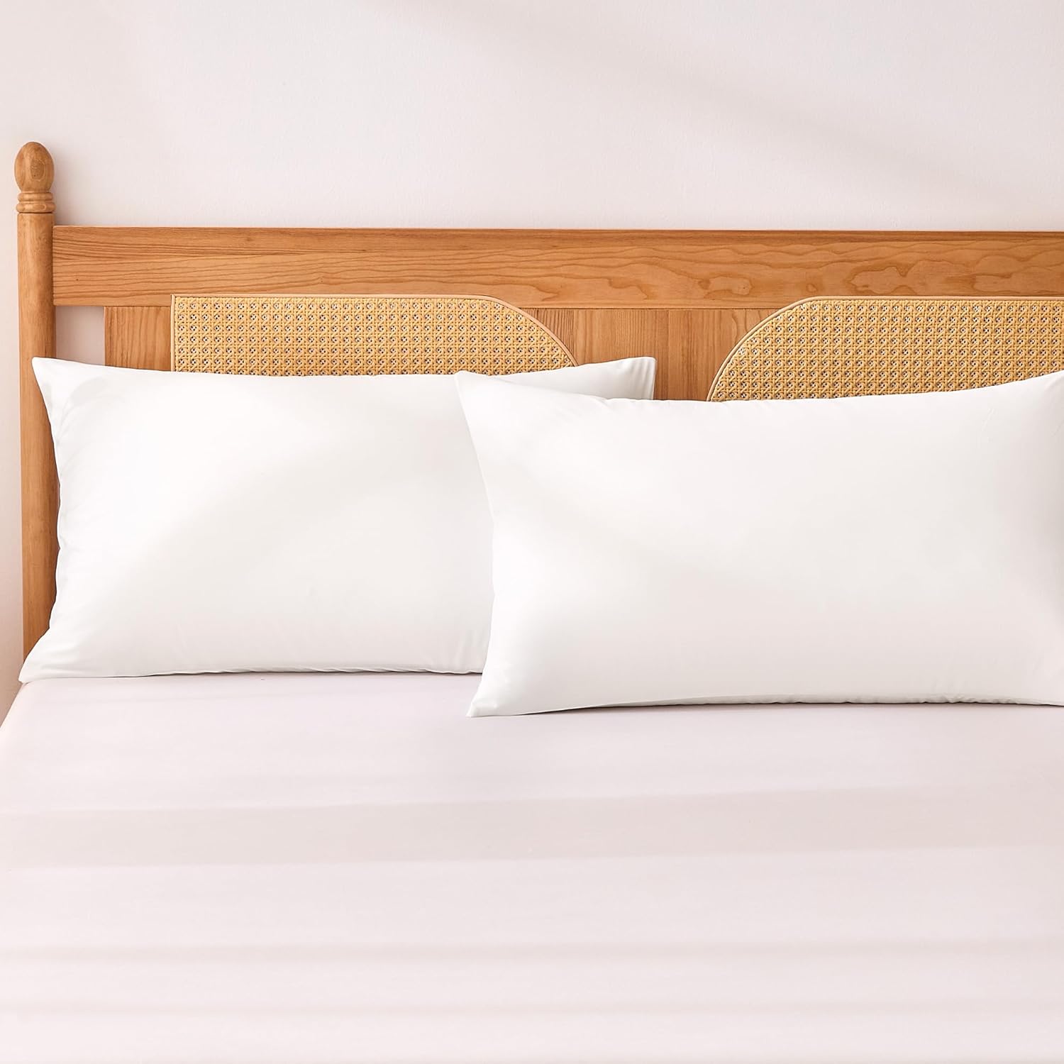 Amazon Basics Cooling Pillow Cases for Hot Sleepers, Soft Pillow Covers, Silky Smooth on Hair and Skin, High Elastic and Envelope Closure for Snug Fit, 20" x 30", Queen, White, Pack of 1 - Image 3