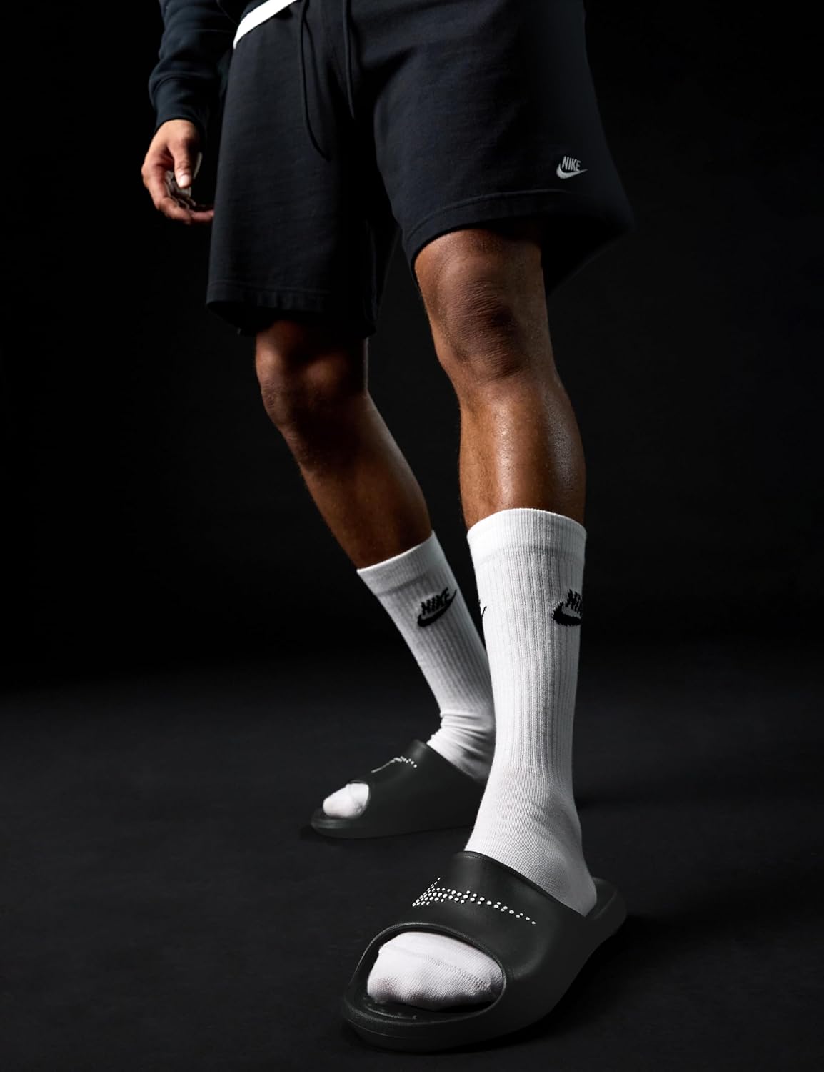 Nike Men's Victori One Shower Slide - Image 2