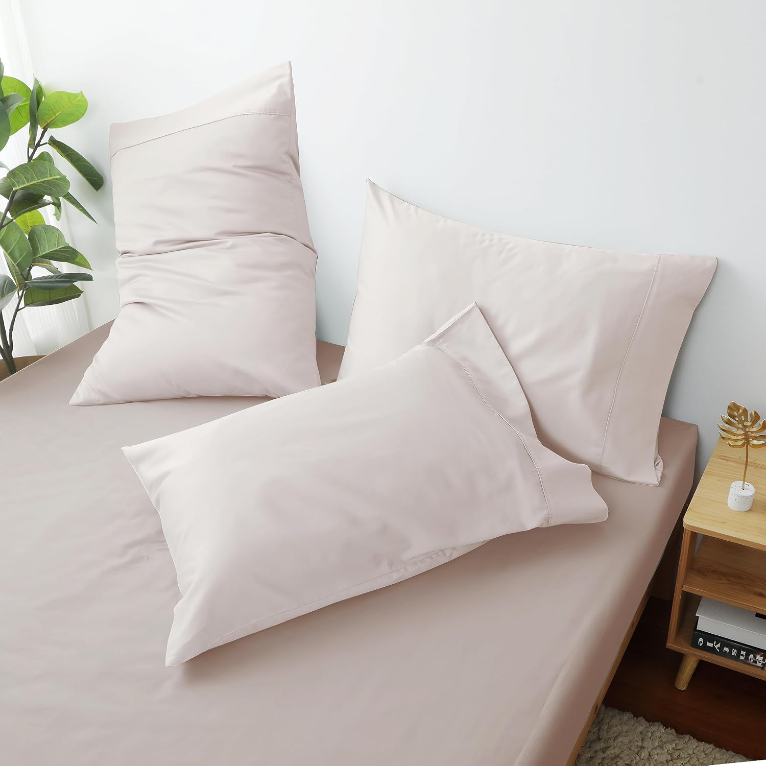 100% Egyptian Cotton Pillow Cases Set of 2, Standard Size 400 Thread Count Cooling Pillowcases, Soft and Breathable Pillow Covers with Envelope Closure, 20x26 Inches (Standard, Light Beige) - Image 9