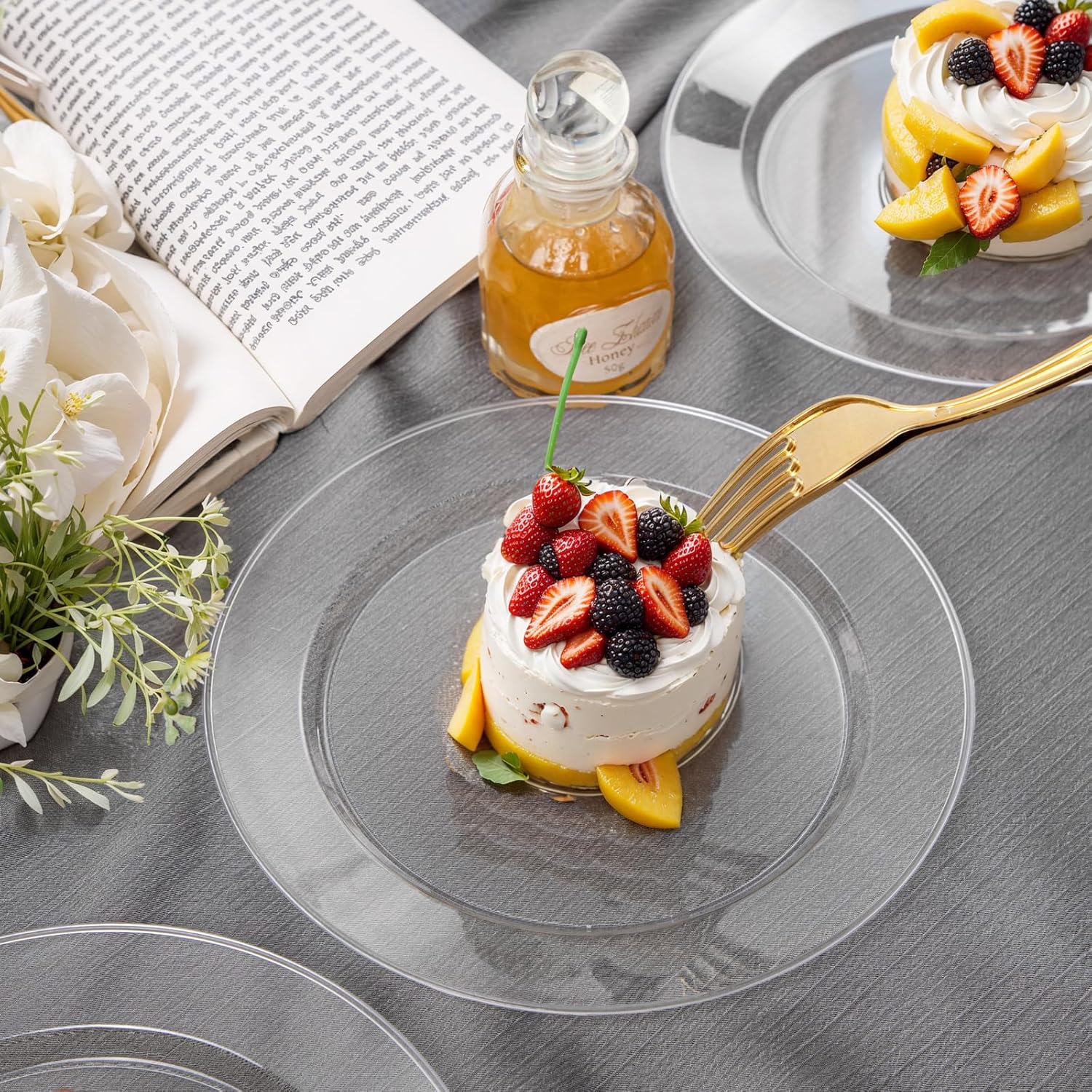 FLOWERCAT 60PCS Clear Plastic Plates - Disposable Clear Plates Heavy Duty for Christmas Party/Wedding/New Year - Include 30PCS 10.25inch Dinner Plates and 30PCS 7.5inch Dessert/Salad Plates - Image 11