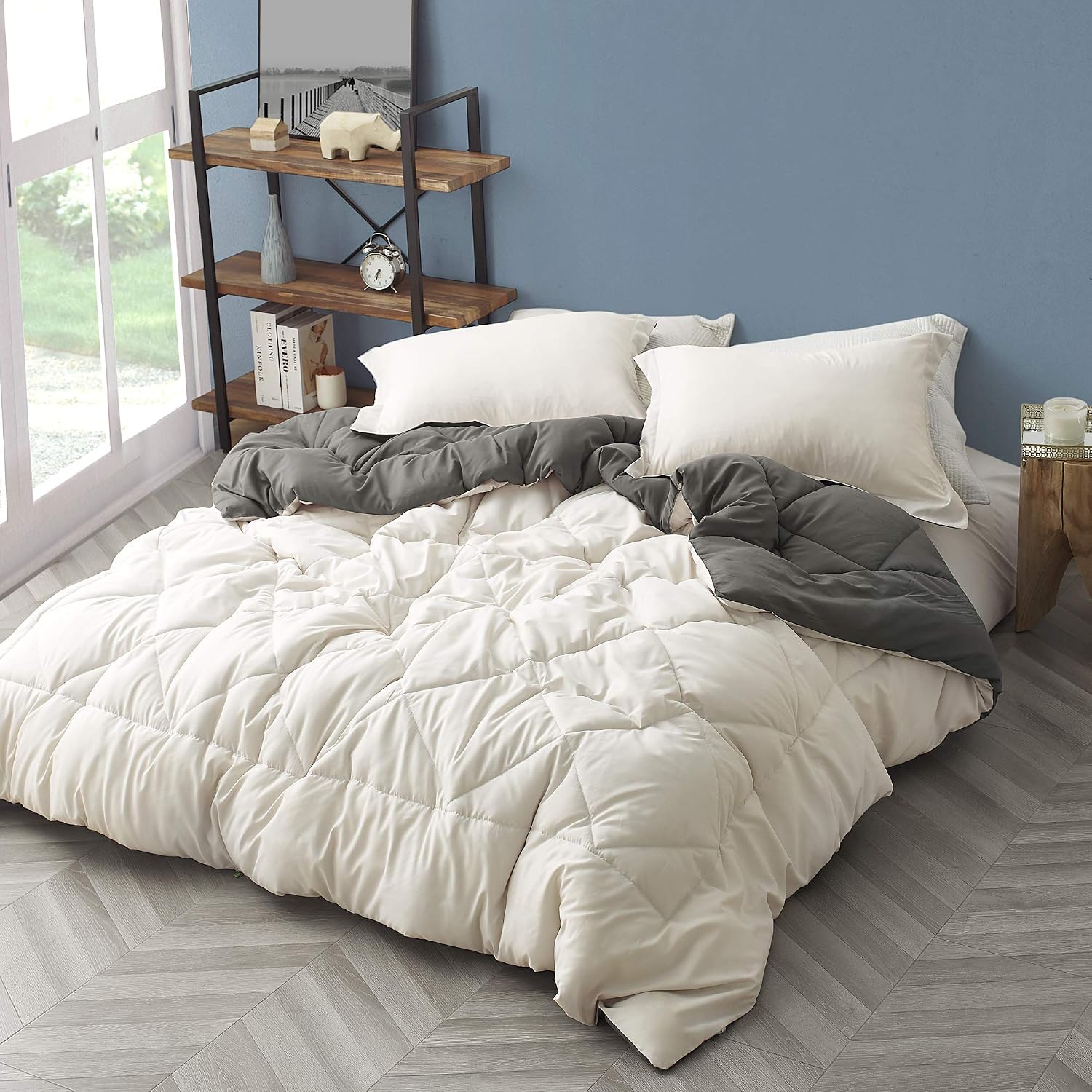 DormCo Jet Stream/Pewter Reversible Twin XL Comforter - Image 2