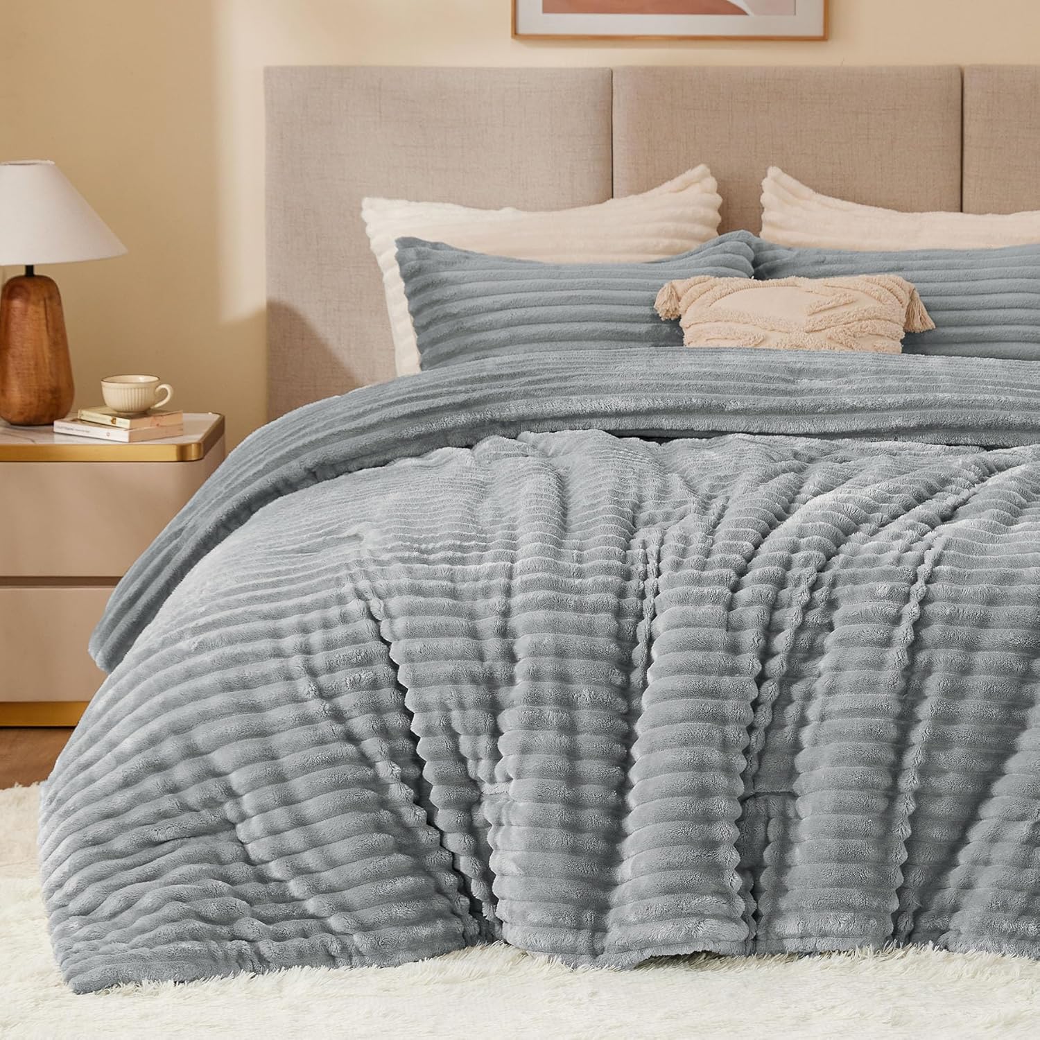 BEDELITE Fleece Queen Comforter Set -Super Soft & Warm Fluffy Light Grey Bedding, Luxury Fuzzy Heavy Bed Set for All Season with 2 Pillow Cases - Image 2