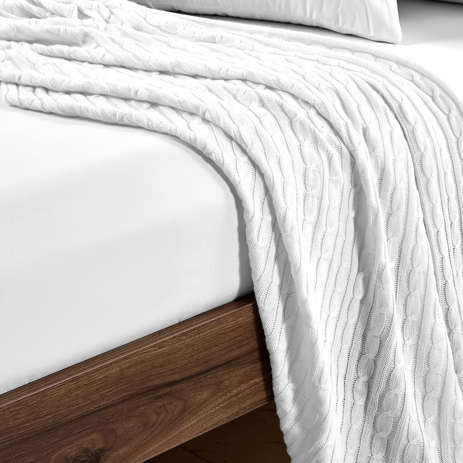 FreshCulture Twin Fitted Sheets, Bulk Pack of 6, Deep Pocket, Soft Microfiber Bottom Sheets for Home, Salons, Hotels, Twin Size Fitted Sheets Only (White) - Image 6