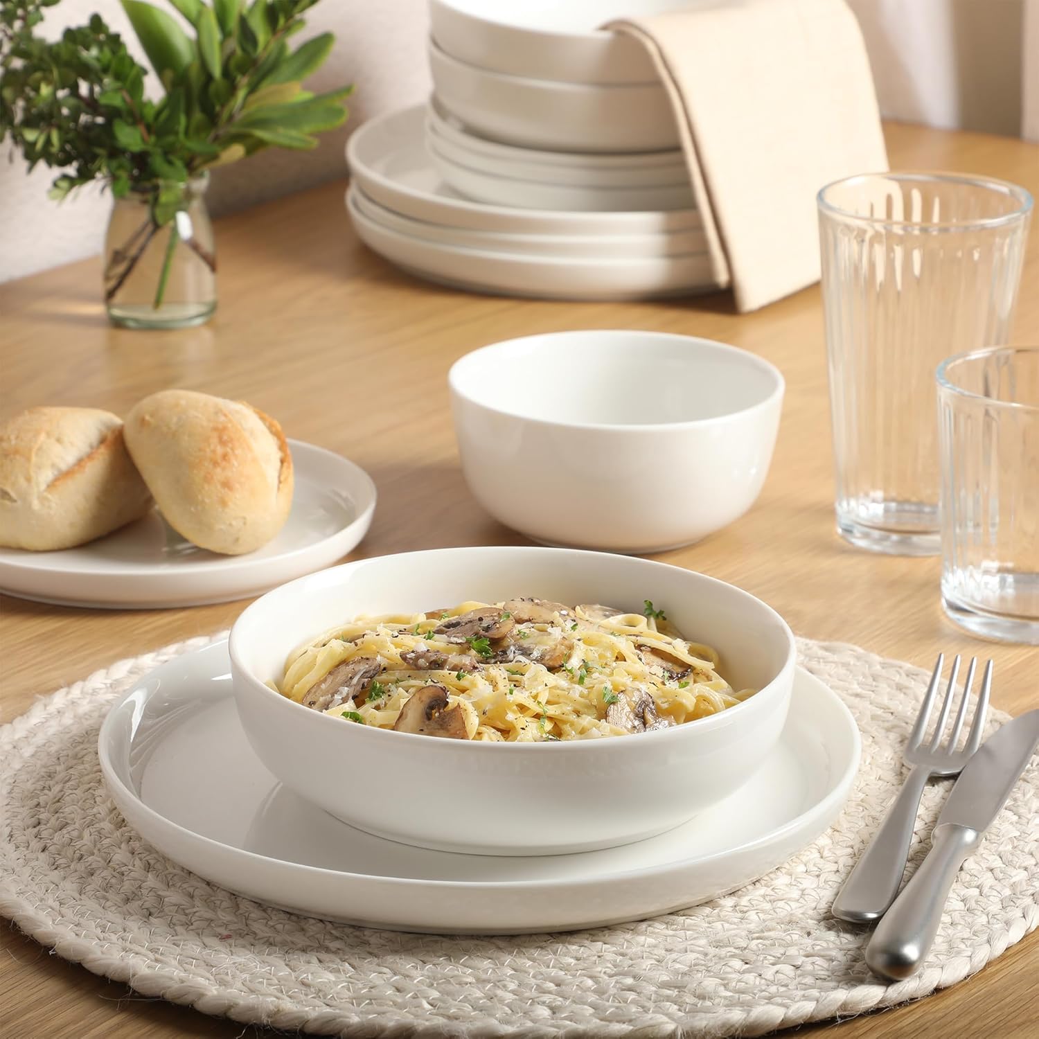 Gibson Home Oslo Dinnerware Set for 4, 16-Piece White Porcelain Plates and Bowls — Ceramic Dish Set | Microwave & Dishwasher Safe - Image 7
