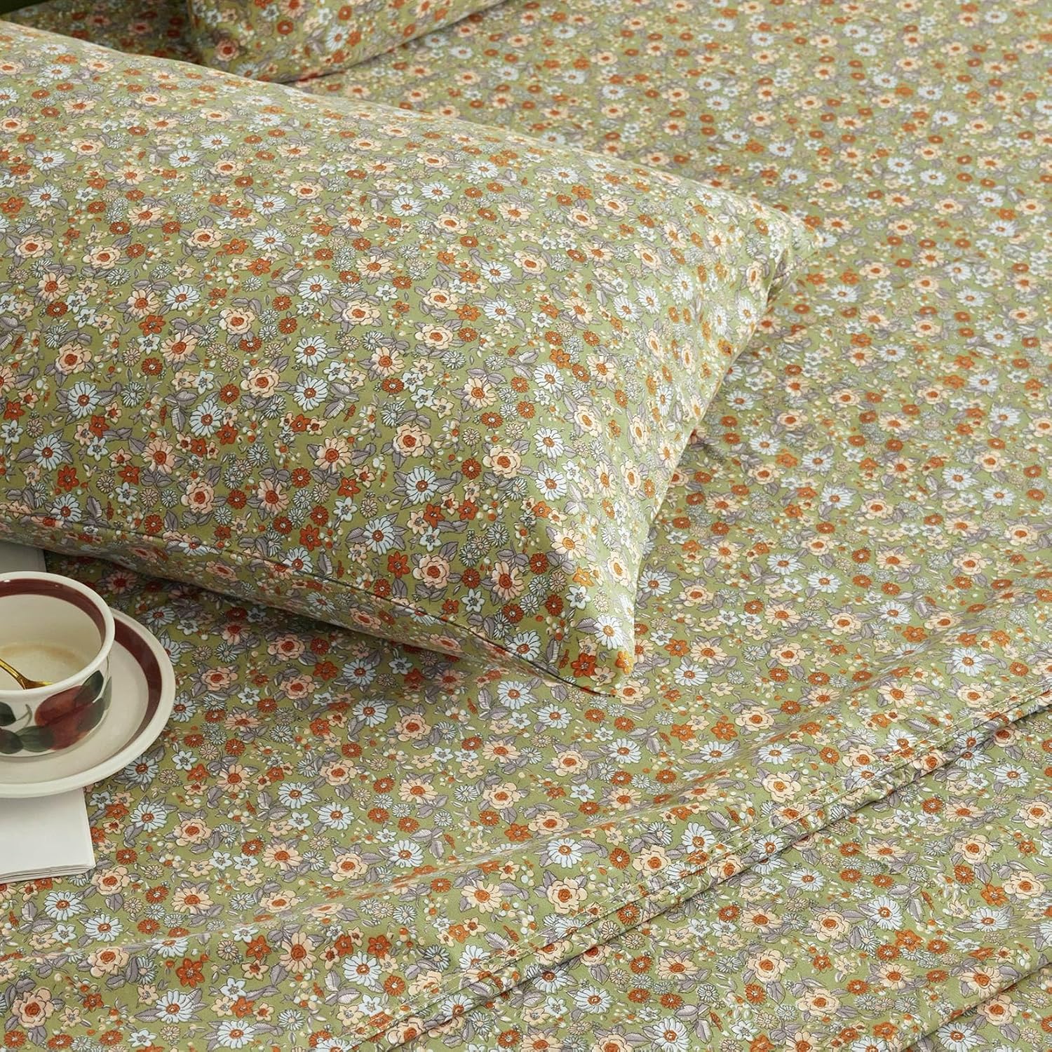 Wake In Cloud - Floral Bed Sheets, 4-Piece Sheet Set, Shabby Chic Flower Pattern Printed Country Coquette Cottage Aesthetic Bedding, Deep Pocket, Olive Green, King Size - Image 4