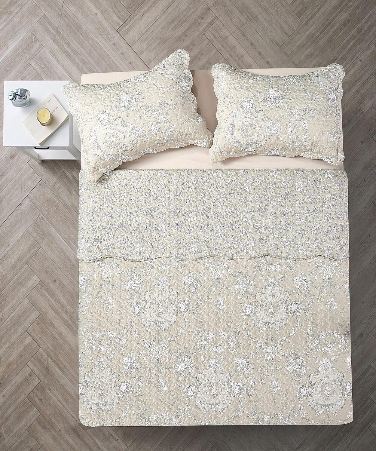 Brilliant Sunshine Classic Grey Floral Toile in Beige Background, 3-Piece Quilt Set with 2 Shams, Reversible Bedspread, Soft Lightweight Coverlet, All-Season, Full/Queen, Beige - Image 5